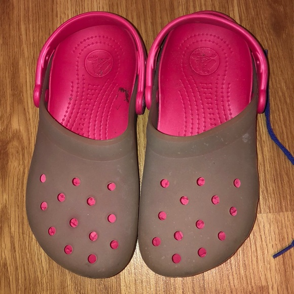 color changing crocs